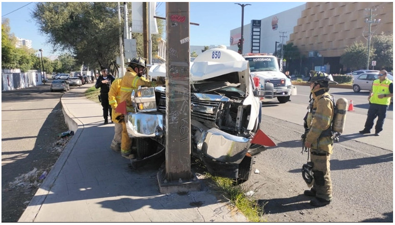 Evacuan CBTIS de Corregidora, Querétaro, por choque de pipa de gas