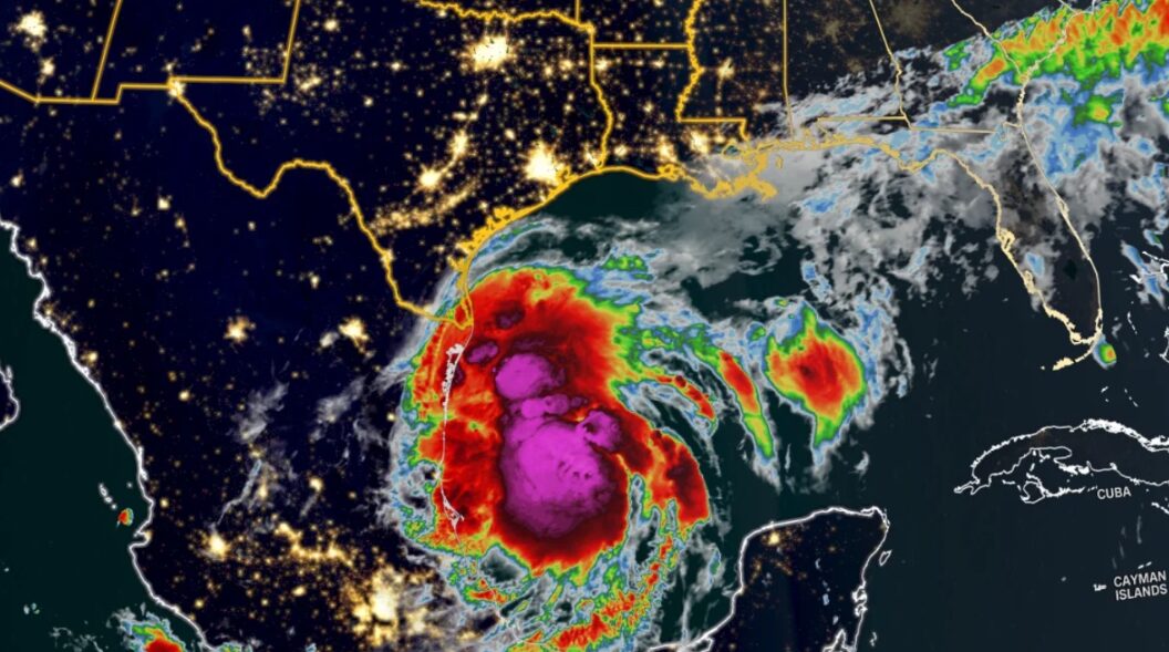 Se forma la tormenta tropical Francine en el golfo de México