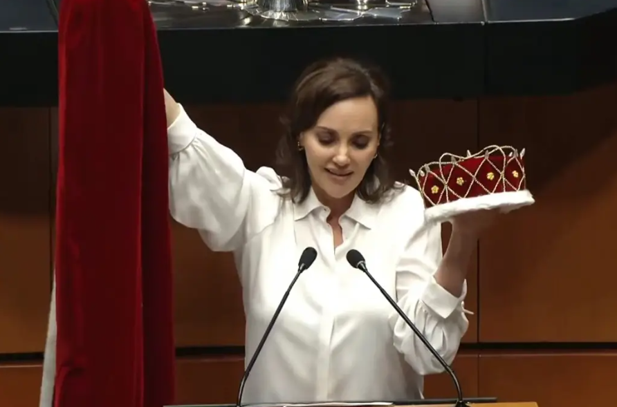 Lilly Téllez arremete de nuevo contra Noroña