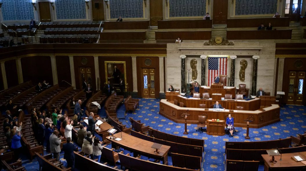 Congreso de Estados Unidos aprueba megaproyecto de ley presupuestaria