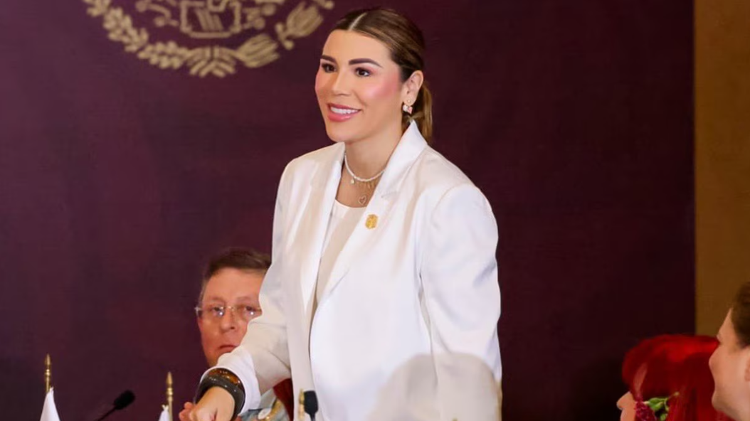 Gobernadora de Baja California confirma que está en proceso de divorcio