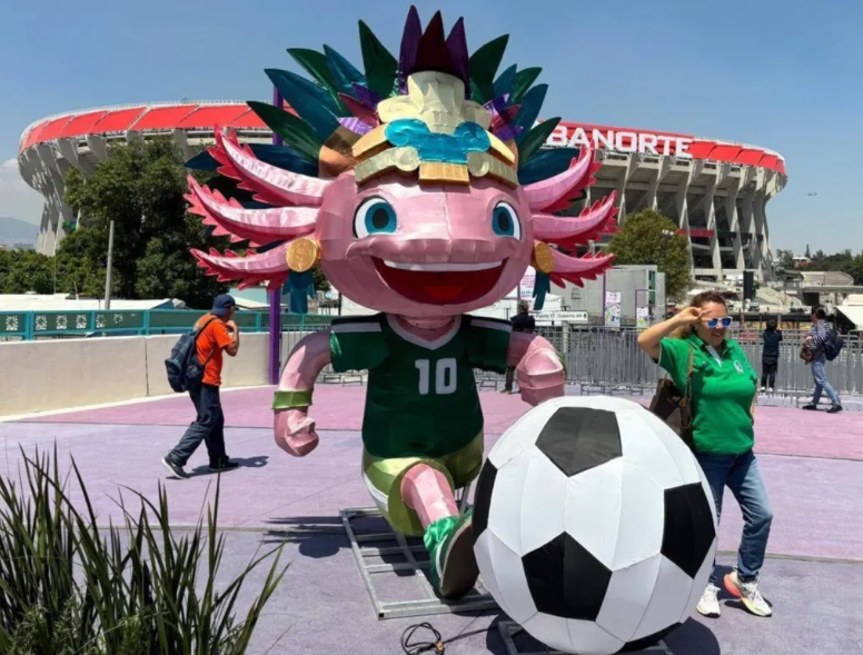 La FIFA expulsa al ajolote de Clara Brugada del Mundial 2026
